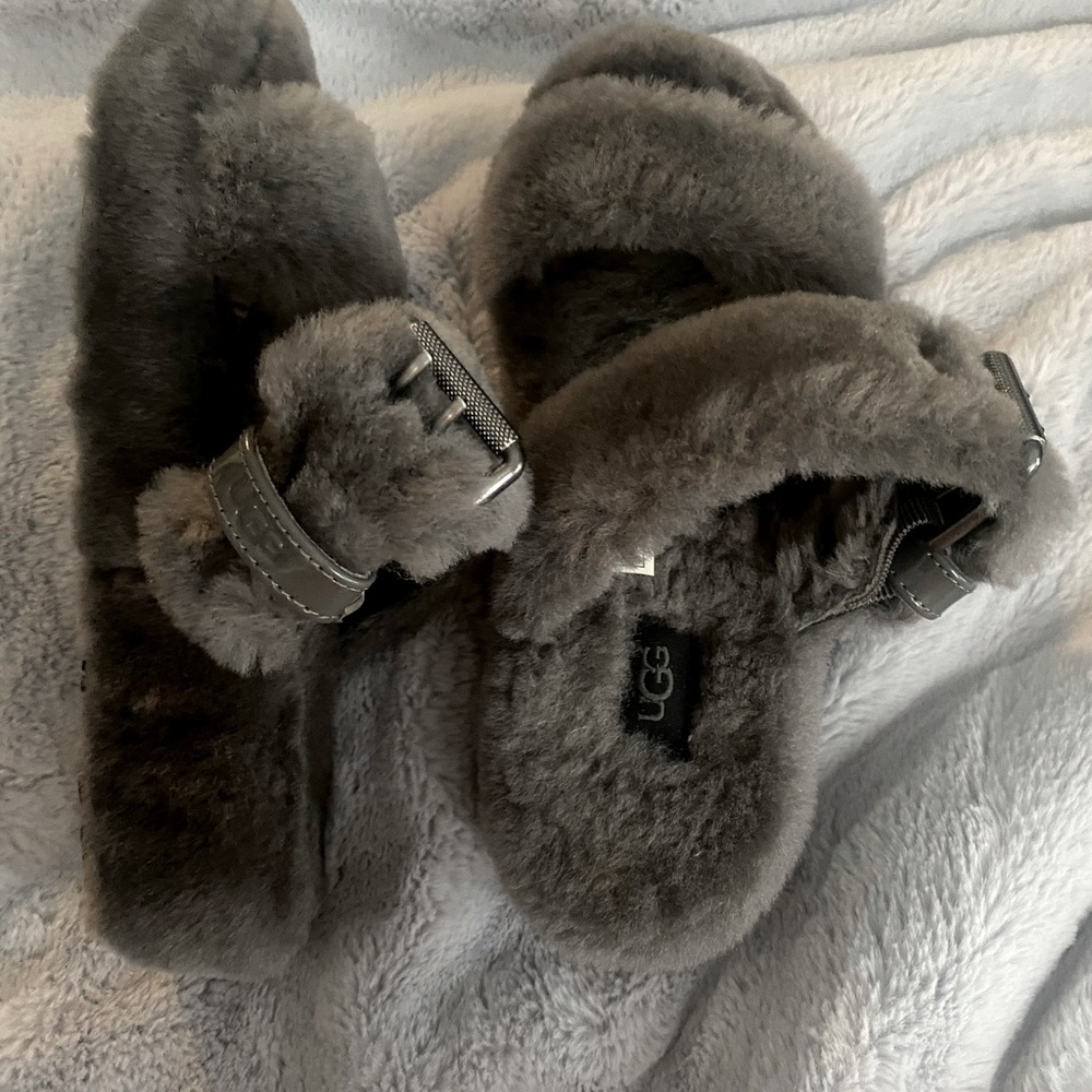 Ugg’s slides